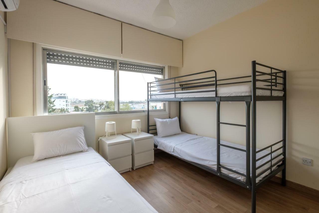 Spacious 2BDR @ Mackenzie Larnaca Zewnętrze zdjęcie