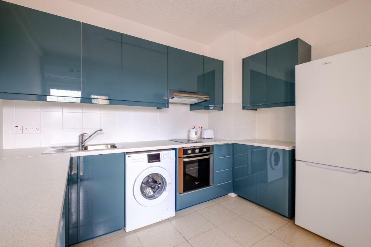 Spacious 2BDR @ Mackenzie Larnaca Zewnętrze zdjęcie